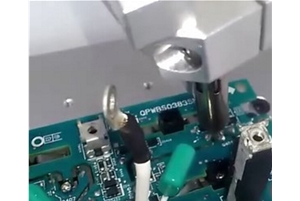 五軸自動焊錫機(jī)打樣